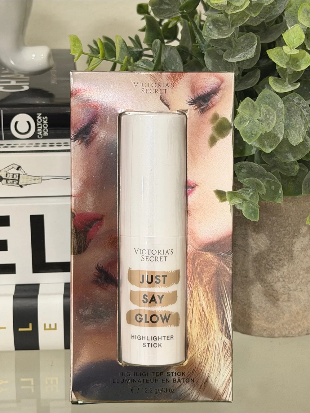 Victoria's Secret Just Say Glow Highlighter Stick